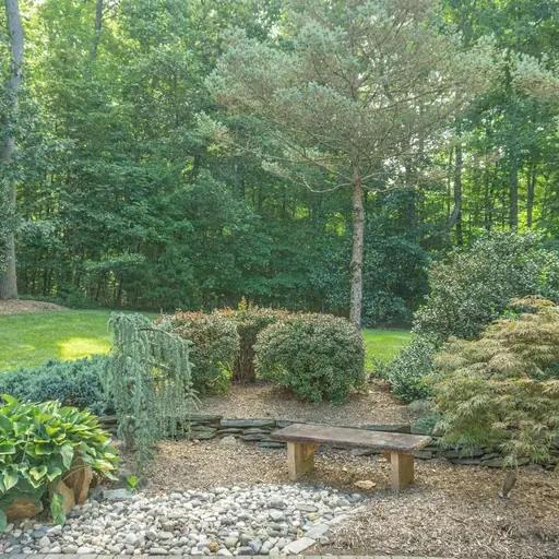Beautiful Garden and lawn we serviced in Fredericksburg